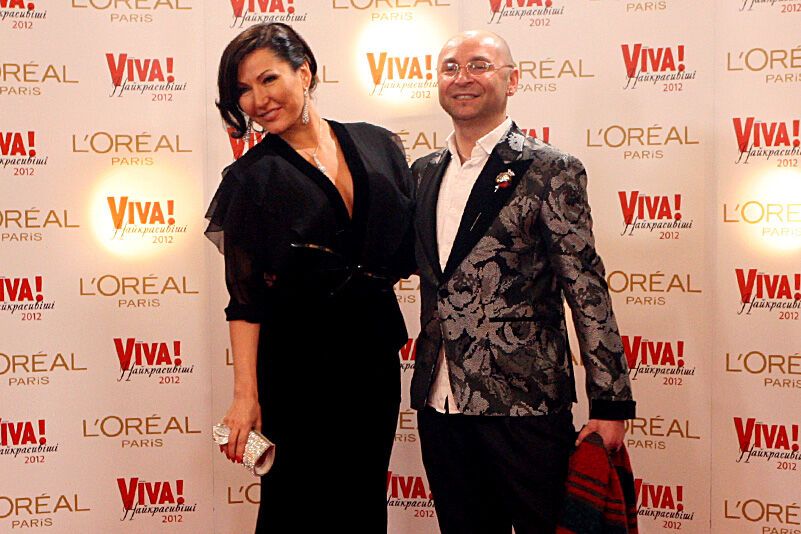 Звезды показали свои лучшие наряды на "ViVa-2012"