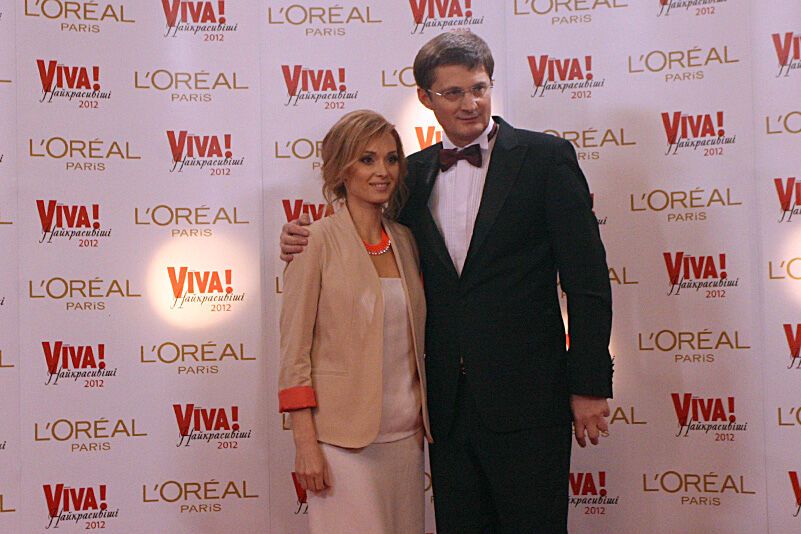 Звезды показали свои лучшие наряды на "ViVa-2012"