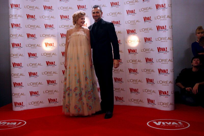 Звезды показали свои лучшие наряды на "ViVa-2012"