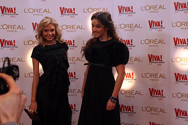 Звезды показали свои лучшие наряды на "ViVa-2012"