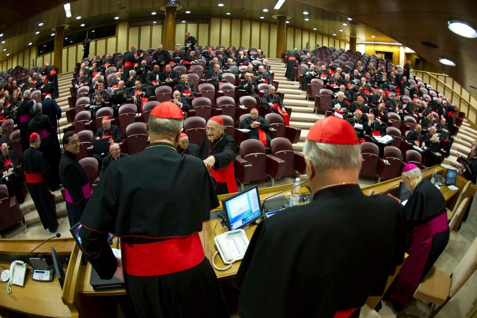 У Ватикані розпочалися "пре-вибори" нового Папи. Відео