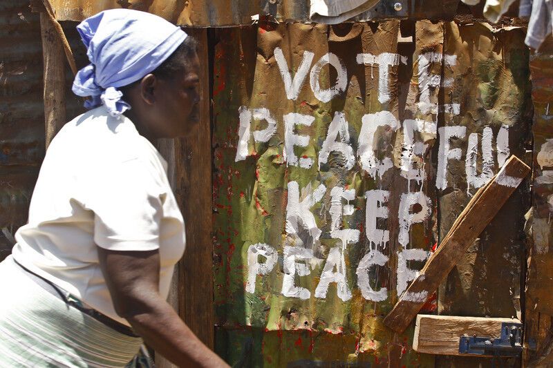 Судьбоносные выборы в Кении начались с гибели 12 человек