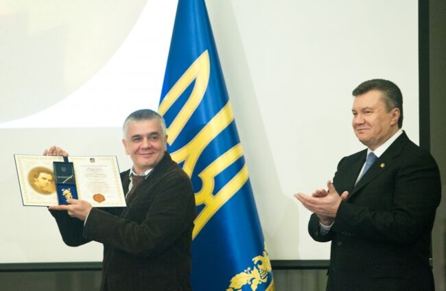 Янукович вручив Шевченківські премії за 2013