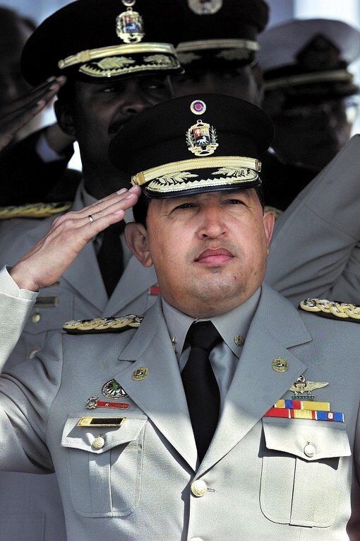 "Великий команданте" Уго Чавес: життя у фотографіях