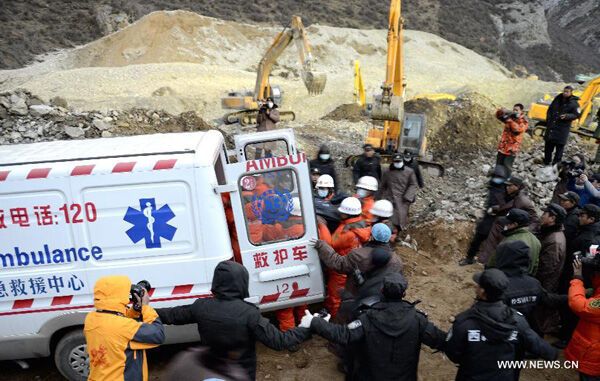 В Тибете обнаружены тела 17 из 83 шахтеров, оказавшихся под оползнем