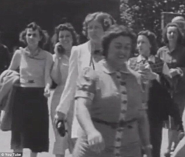 Раскрыта тайна женщины с мобильником в 1938 году. Фото. Видео