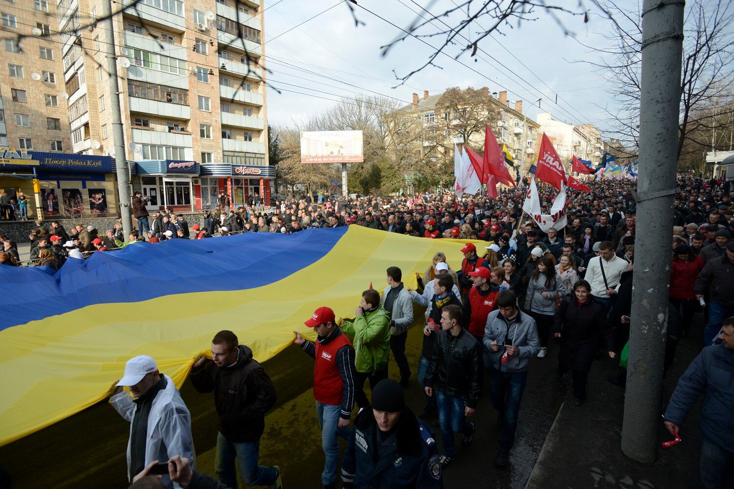 В Ривне оппозиция насчитала митингующих в 20 раз больше, чем милиция
