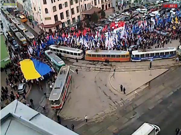 Міліція: на опозиційний мітинг у Харкові зібралися 1 тис. осіб