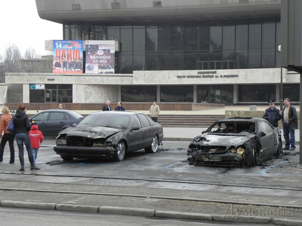 В Одессе случился странный пожар. Видео