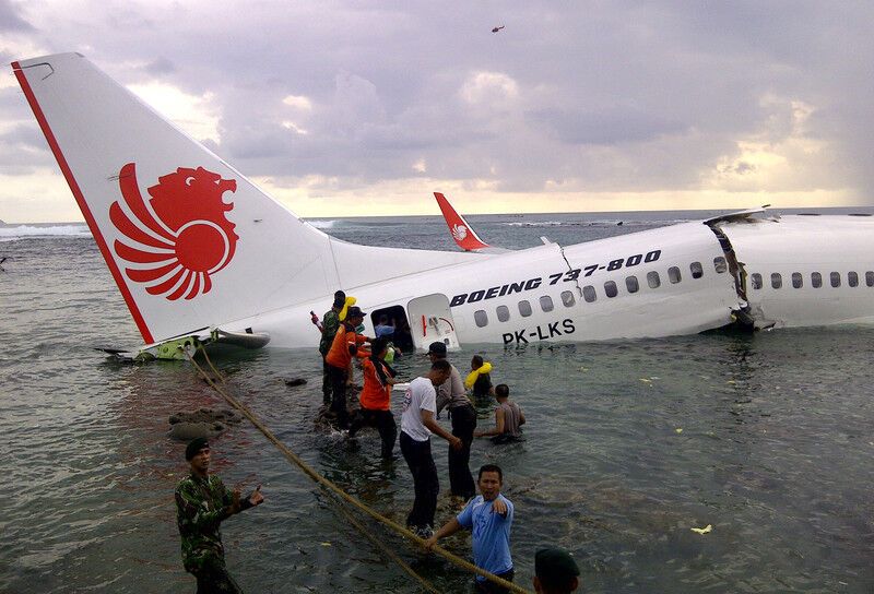 В авіакатастрофі на Балі постраждали 50 людей