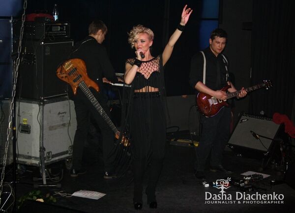 Исхудавшая Гагарина не смогла удержать зал. Фото