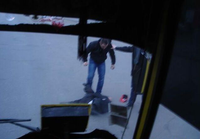 В Одессе водитель маршрутки до крови избил пассажира. Фото