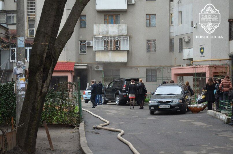 В Одессе загорелась пристройка к банку