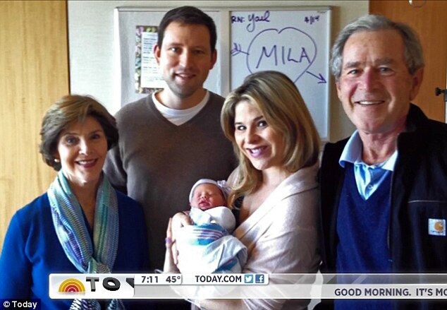 Опубликованы первые фото внучки Джорджа Буша
