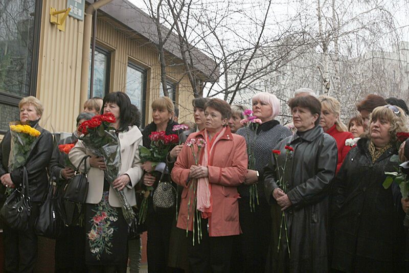 В Киеве установили барельеф Воронину