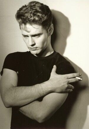 Брэндон из "Беверли-Хиллз": тогда и сегодня