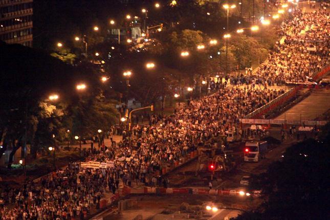 В Аргентине прошли масштабные антипрезидентские митинги