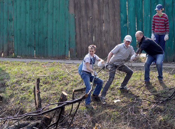 В Киеве на второй субботник пришли 106 тысяч человек