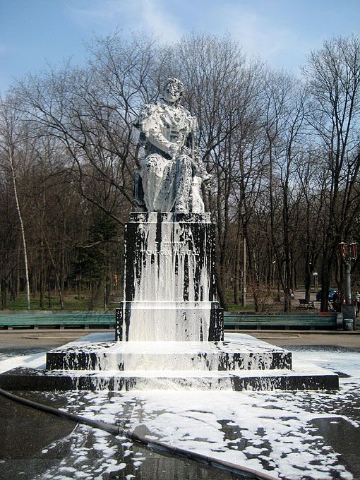 В Киеве на второй субботник пришли 106 тысяч человек