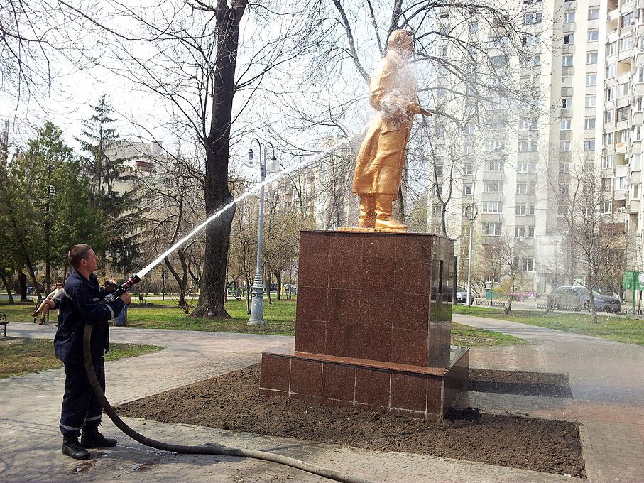В Киеве на второй субботник пришли 106 тысяч человек
