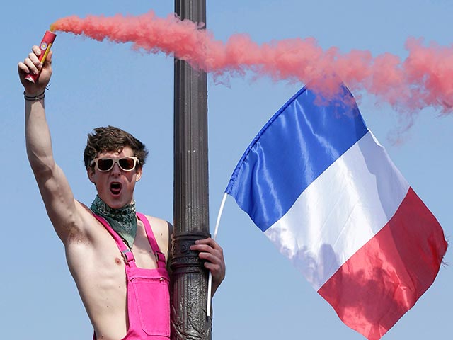 В Париже 270 тыс. человек митинговали против однополых браков
