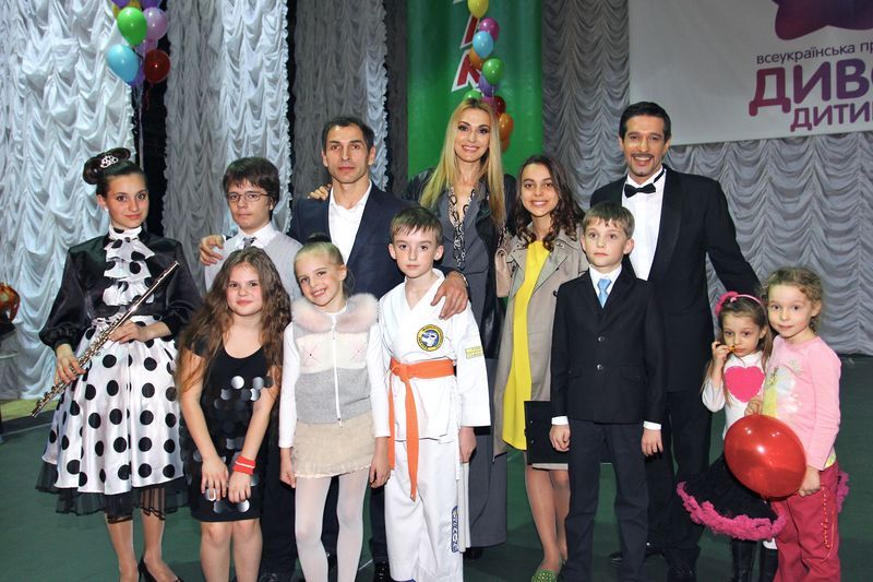 Звезды наградили украинских чудо-детей. Фото