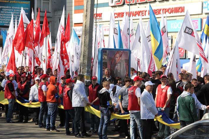 В Чернигове собрались 700 оппозиционных "повстанцев" - милиция