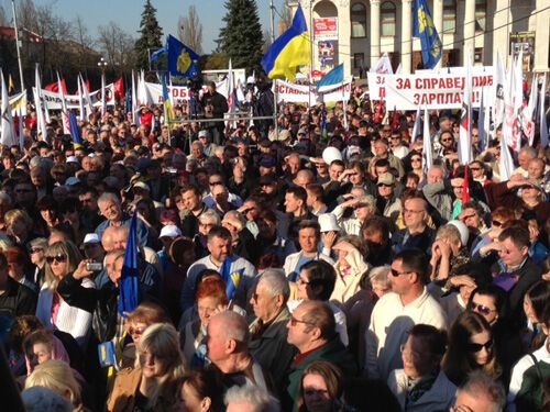 Опозиція зібрала на Красній площі 5000 повстанців