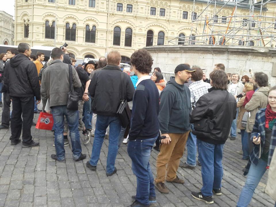 В Москве задержали почти 30 участников протестной "прогулки"