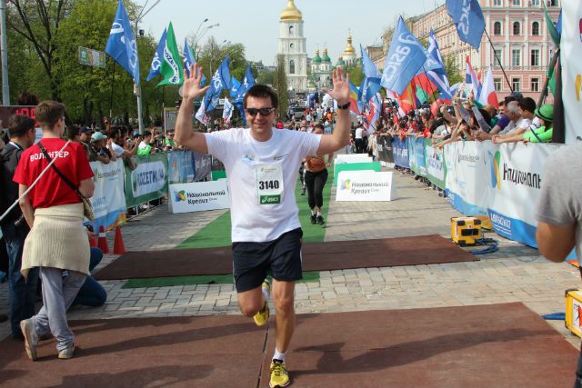 Киевский марафон пробежали больше двух тысяч атлетов