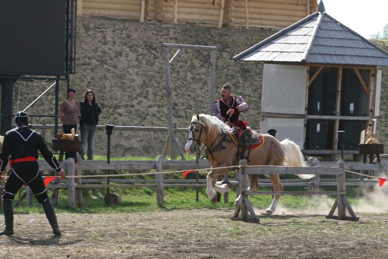 Кентаври в "Київській Русі"