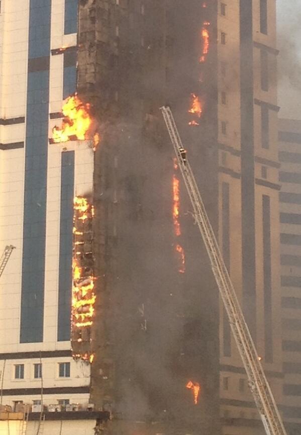 Пожар в комплексе "Грозный-Сити" потушили
