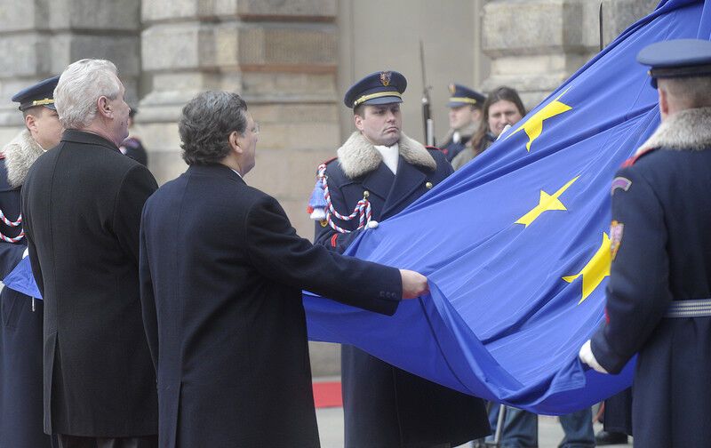 Президент Чехии предложил перенести штаб-квартиру ЕС в Прагу