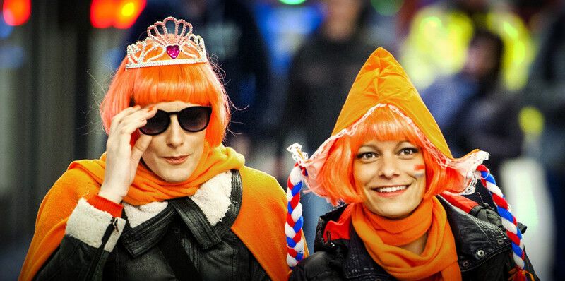 Мільйон "помаранчевих" голландців вітає нового монарха