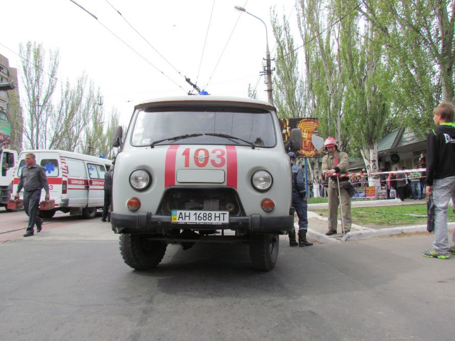 На Донбассе перевернулась переполненная маршрутка: 25 пострадавших