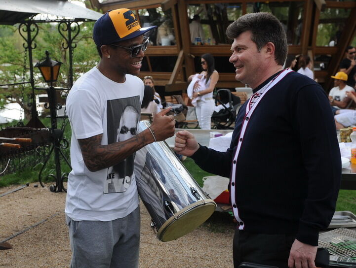 "Шахтер" отпраздновал чемпионство шашлыками под песни бразильцев