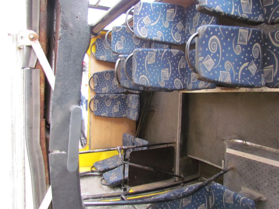 На Донбассе перевернулась переполненная маршрутка: 25 пострадавших