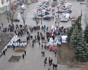 На митинг оппозиции в Житомир привезли киевлян