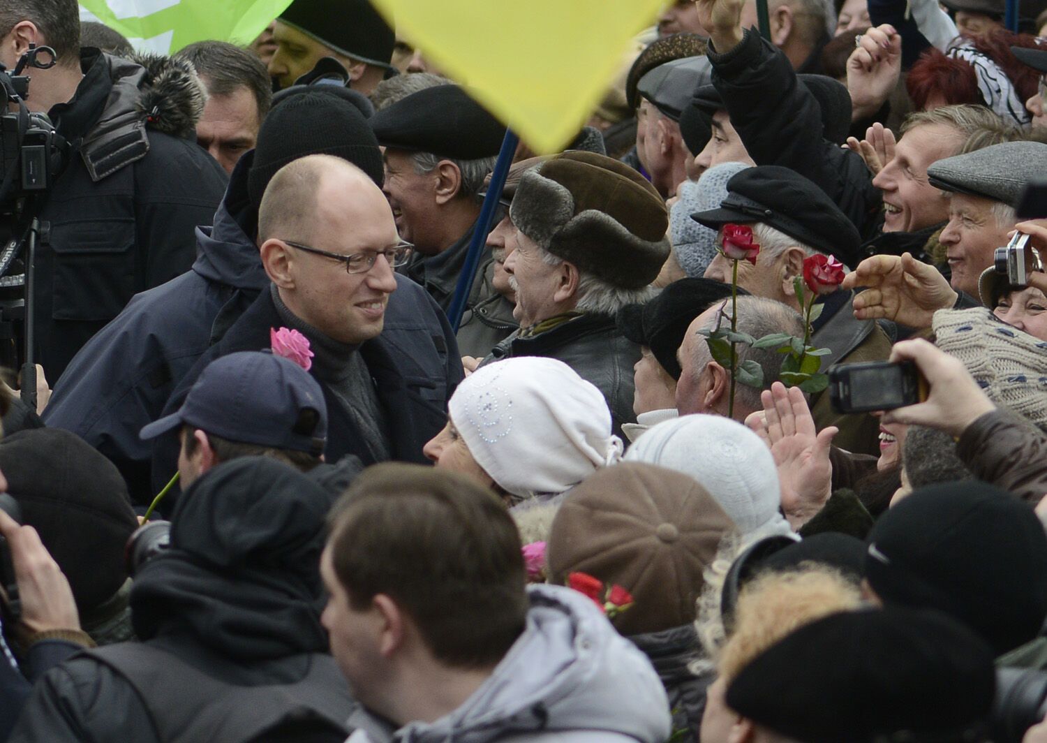Милиция насчитала 3 тысячи протестующих в Киеве, "Свобода" - 20 тысяч