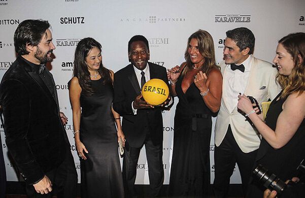 Звезды посетили вечер фонда amfAR в Бразилии. Фото
