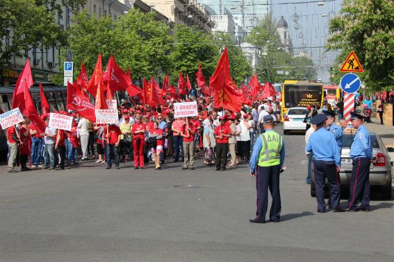 Милиция: мероприятия к 1 мая собрали более 200 тысяч человек