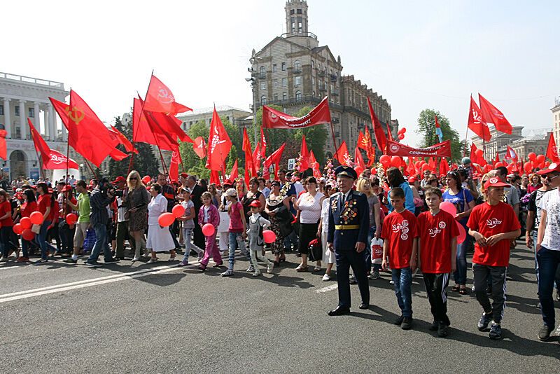 Первомайская демонстрация в Киеве