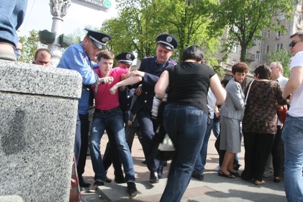 На мітингу КПУ міліція затримала чотирьох хуліганів