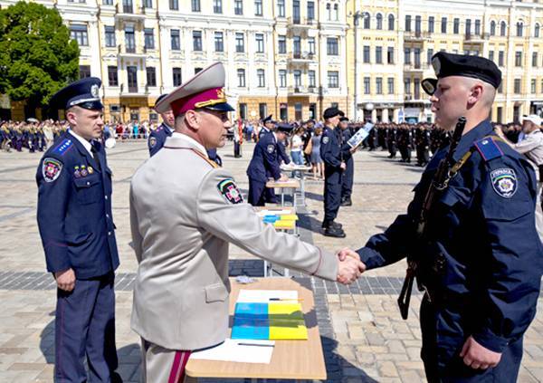 В Киеве 500 новобранцев присягнули на верность Украине