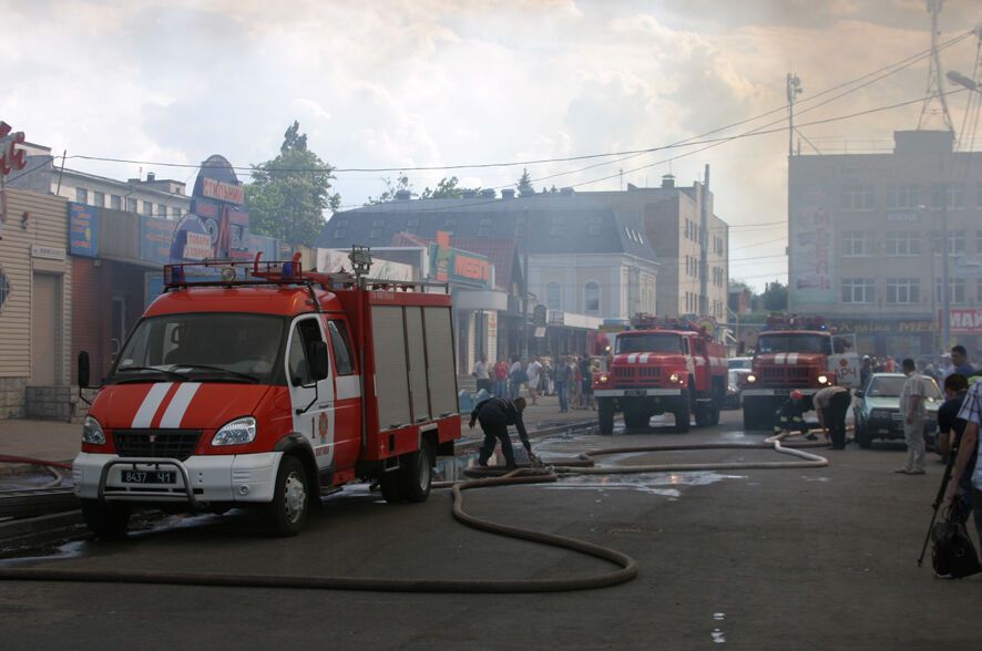 Пожар на Центральном рынке в Полтаве потушен