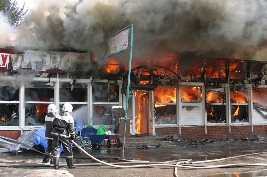 Пожежа на Центральному ринку в Полтаві згашена
