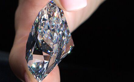 На аукционе Christie's продан самый дорогой бриллиант