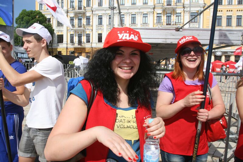 Битва митингов в Киеве: чей больше