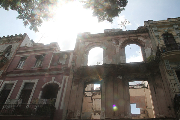 Бейонсе показала снимки из скандальной поездки