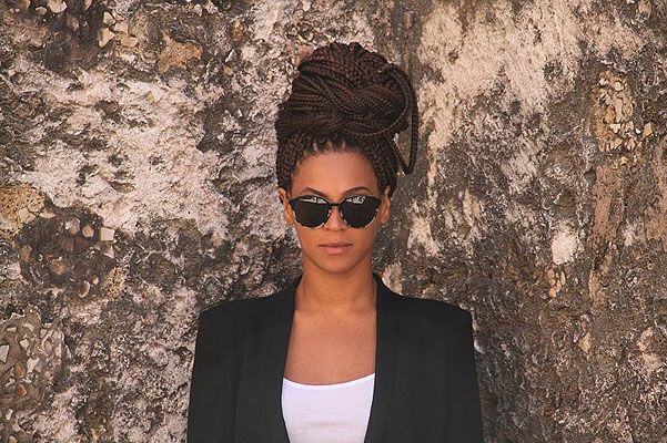 Бейонсе показала снимки из скандальной поездки